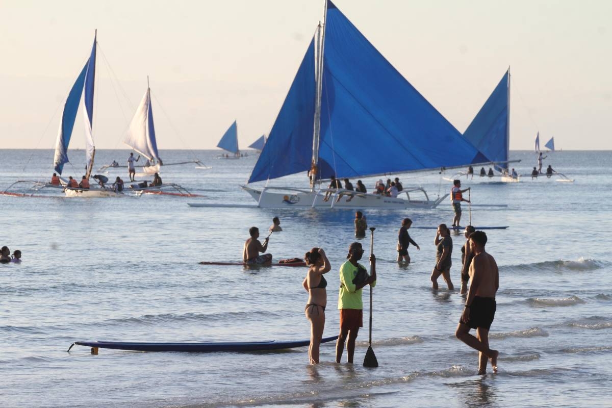 Philippines wins six major world travel awards