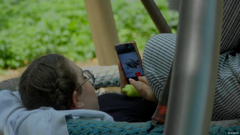 Phone-free childhood