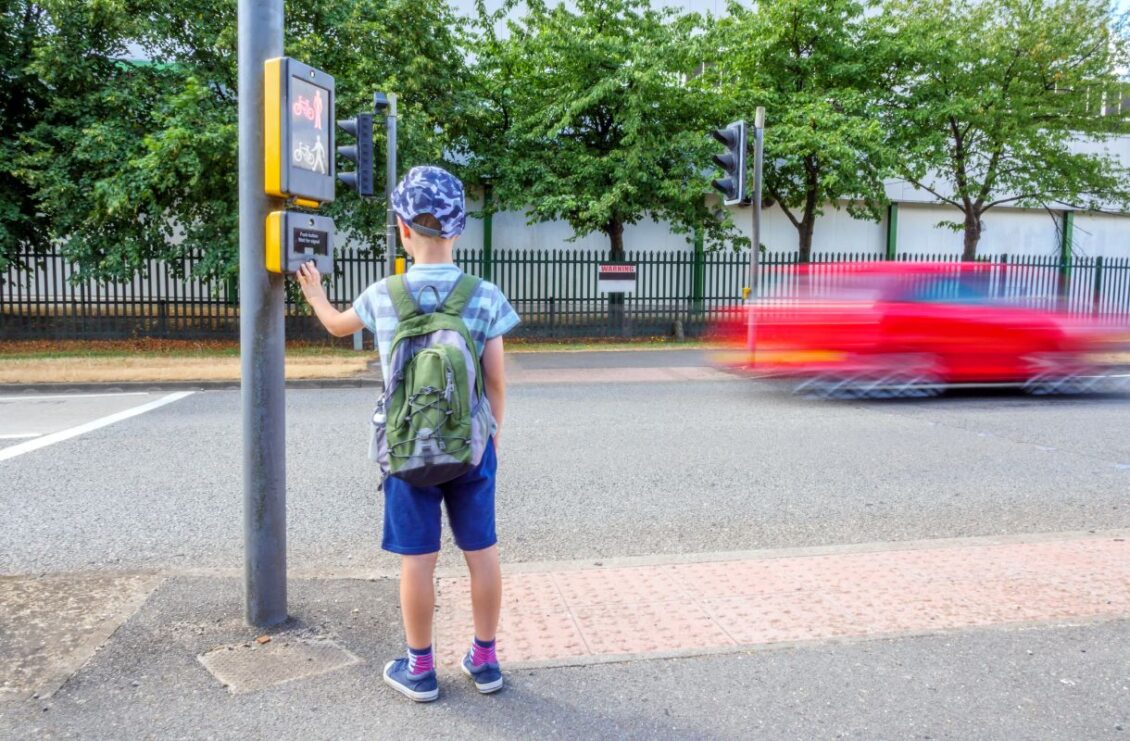 Police issue road safety warning ahead of darker mornings and evenings