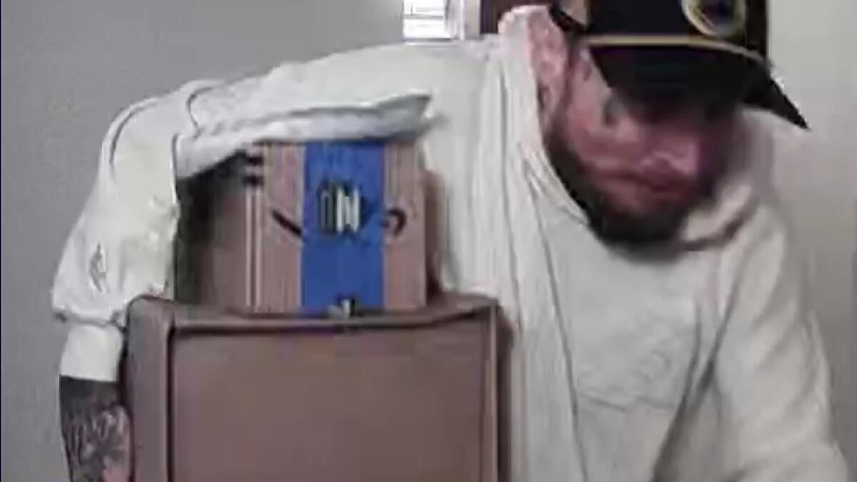 'Postal Malone' package theft suspect arrested in Orange County, officials say