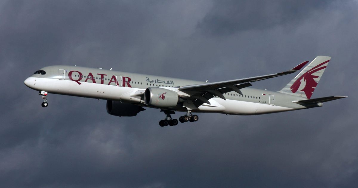 Qatar Airways passenger died in Edinburgh hospital after 'choking on flight meal' - Daily Record