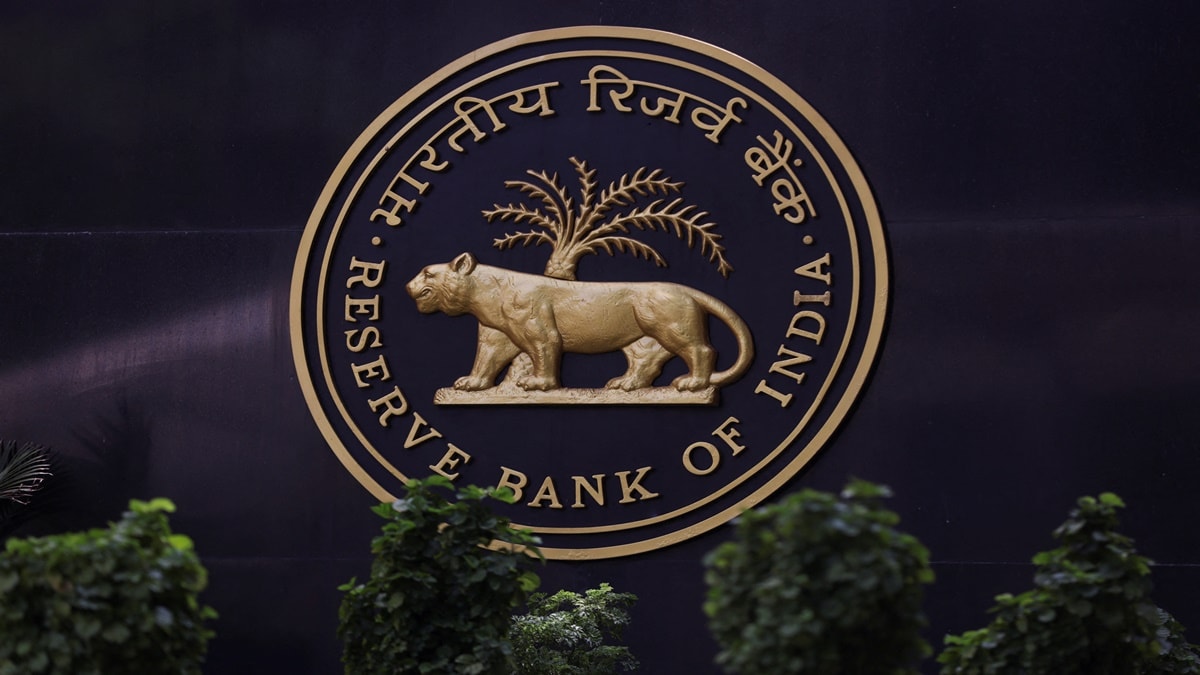 RBI allows lending in rupee to ease cross border trade
