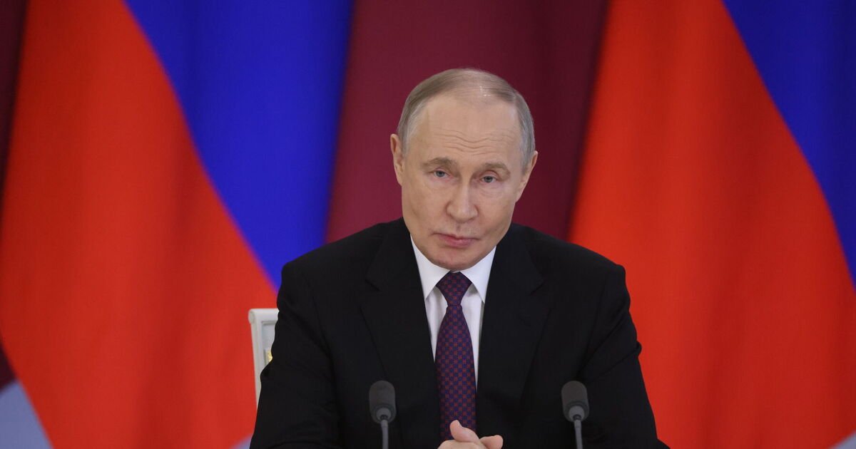 Russia sends horror WW3 threat to nuke UK with 'massive' strike