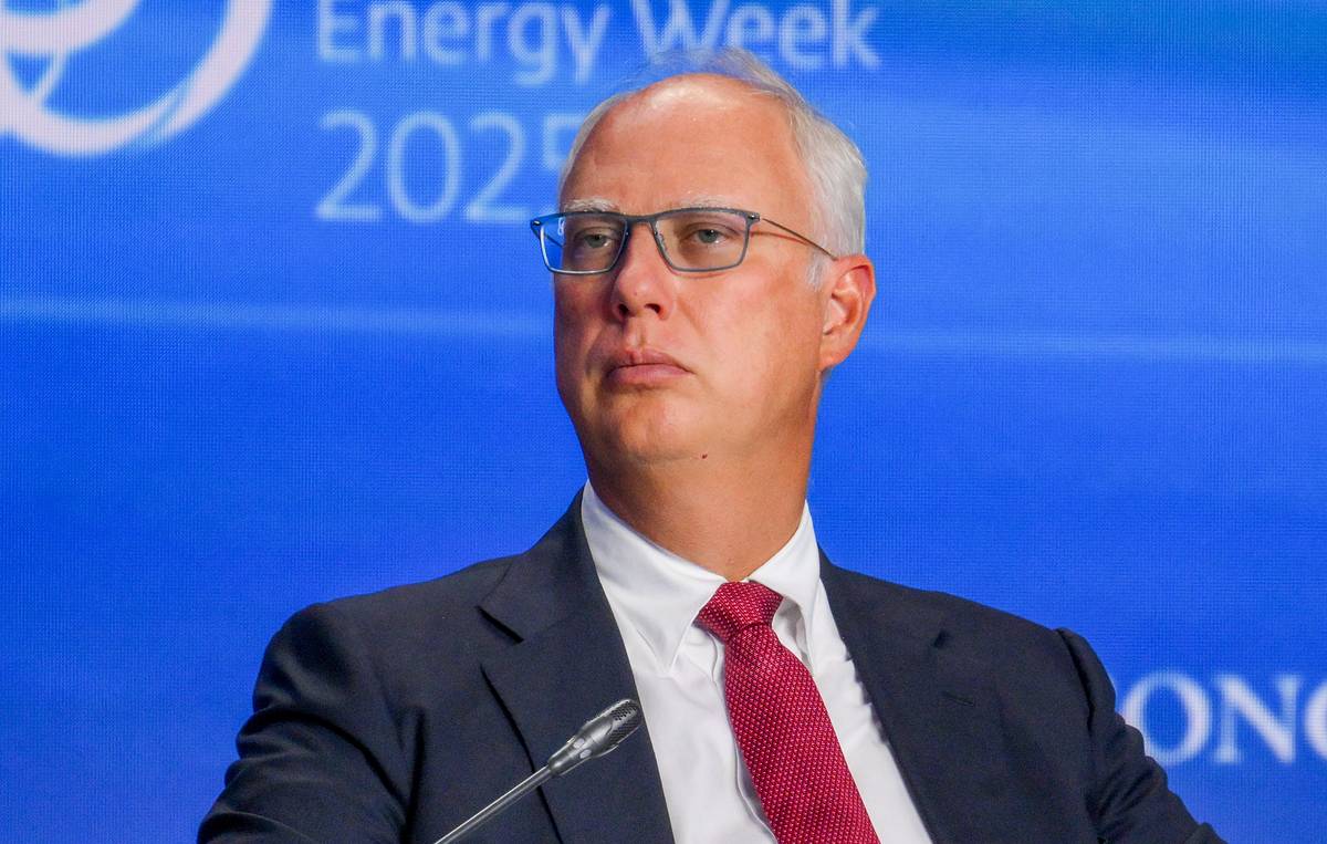 Russia seeks diplomatic solution to Ukraine conflict  --  presidential envoy