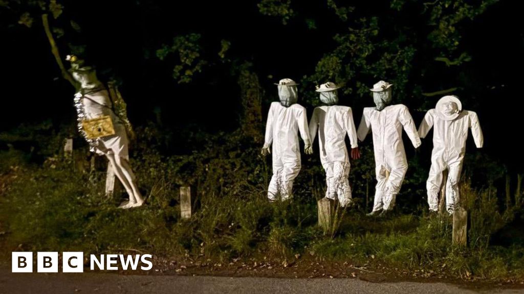 Youth group 'angry' after Rusthall scarecrows vandalised