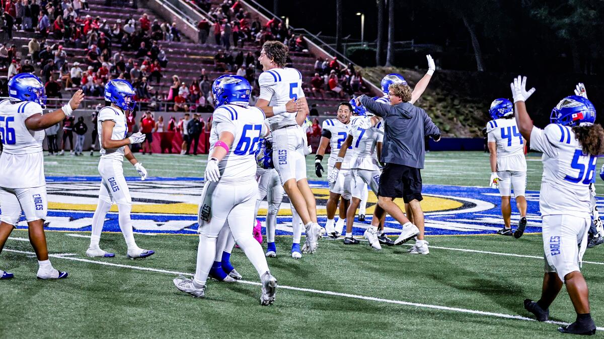 Santa Margarita shuts down Mater Dei for low-scoring win
