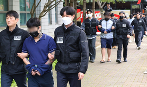 Seoul expands probe into scam suspects, banks, death of Korean man