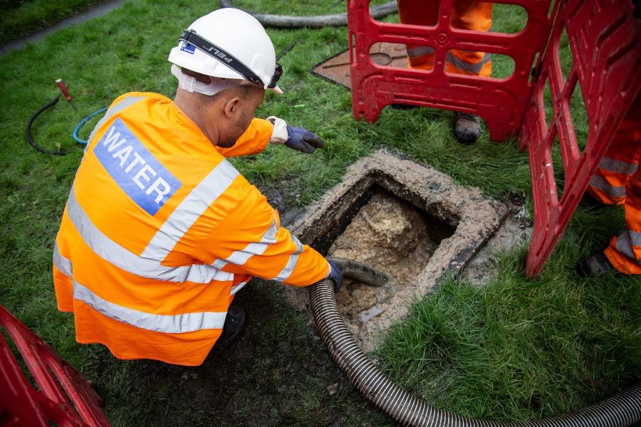 Severn Trent urge people to only flush the three Ps - pee, poo and toilet paper