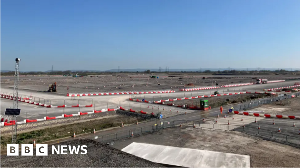 New homes planned near Somerset  EV battery factory