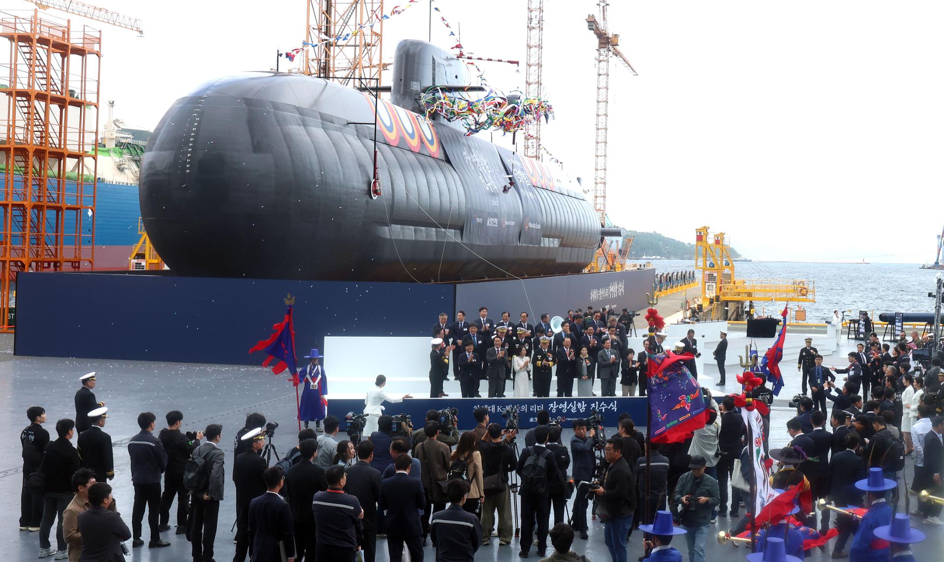 S. Korea launches 1st 3,600-ton naval attack submarine - The Korea Times