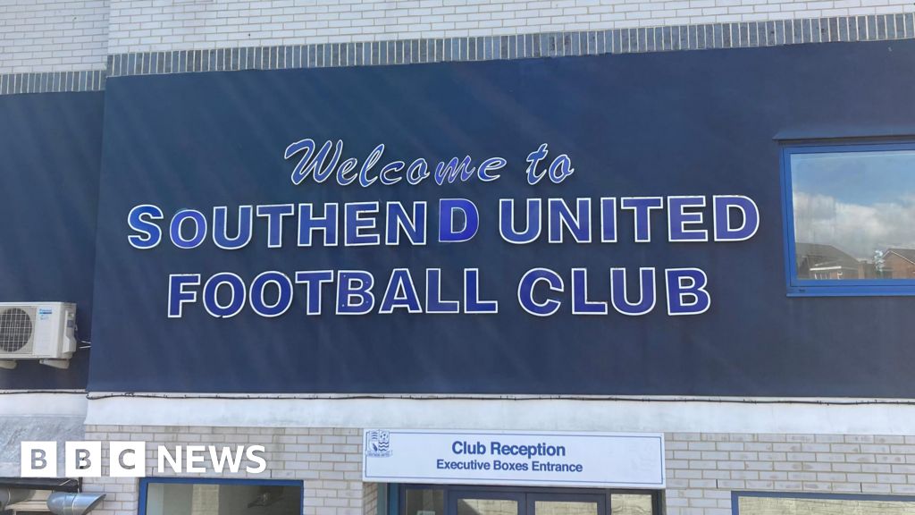 Southend United fans hit out at cashless stadium move