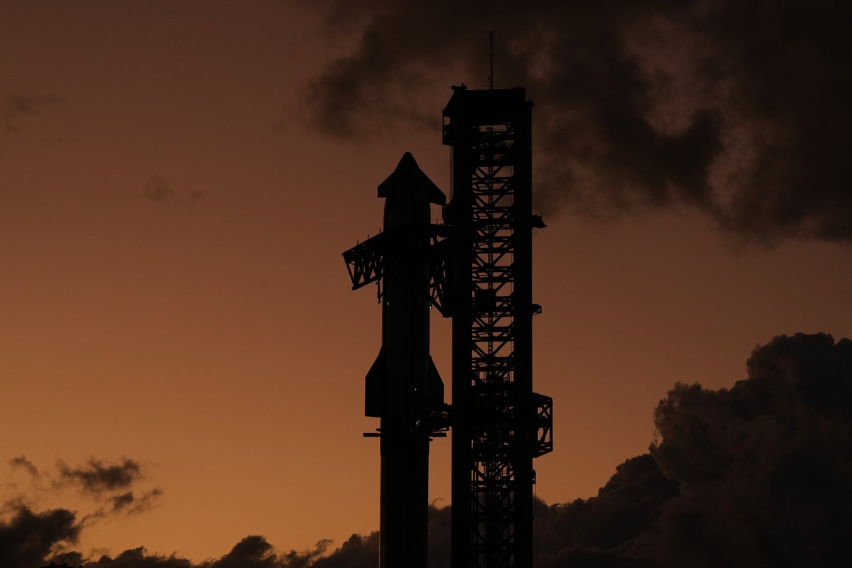SpaceX launches the 11th test flight of its mega Starship rocket