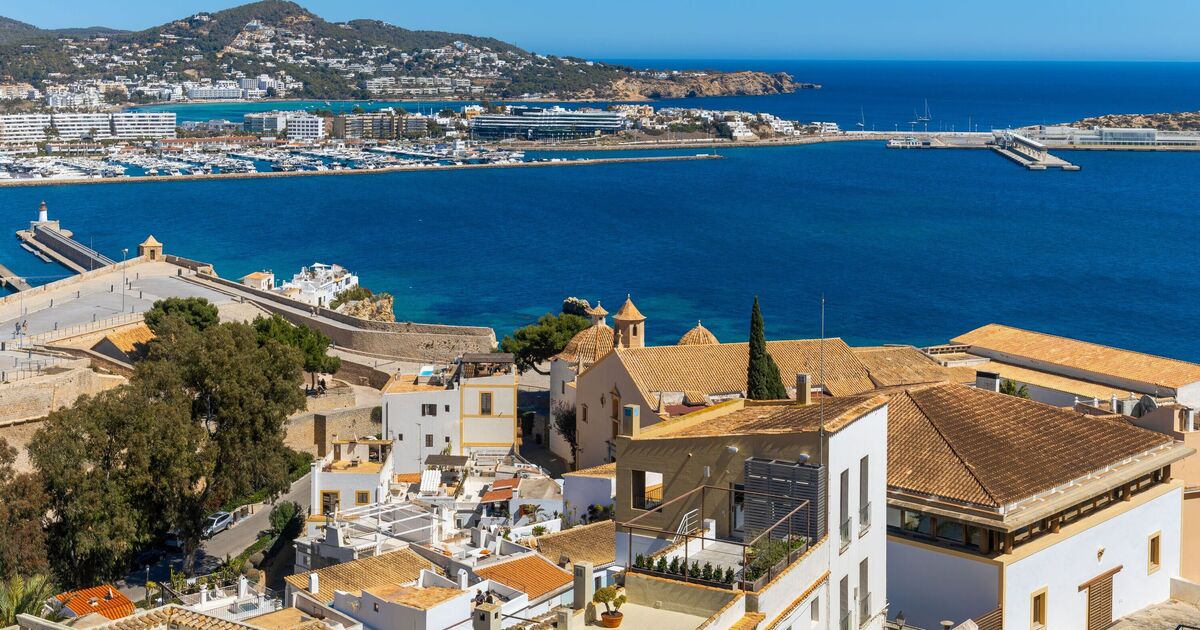 Three Spanish holiday hotspots named in damning survey as tourists complain