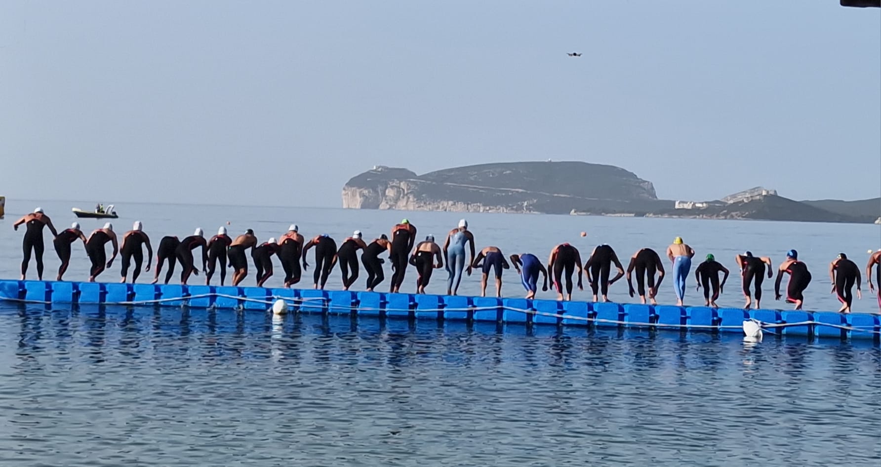 Sport4Land: a swimmer's race to reconnect land, water and life