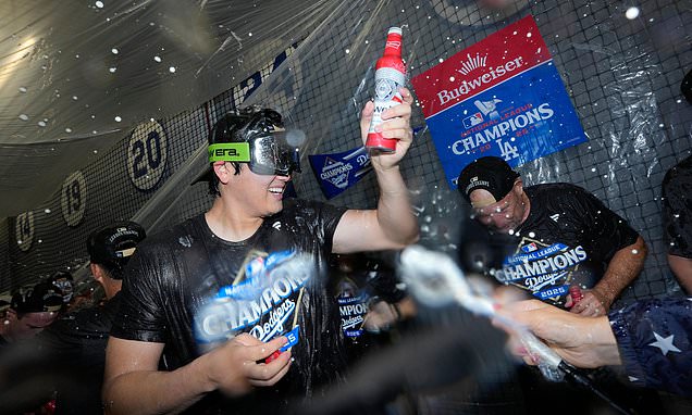 Sports betting roundup: Favorites roll in NFL, Dodgers try for...