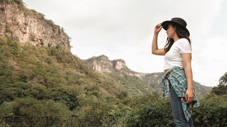 Sri Lanka Makes a New Visa Regulation Foreign National: How Will You Handle This? - Travel And Tour World