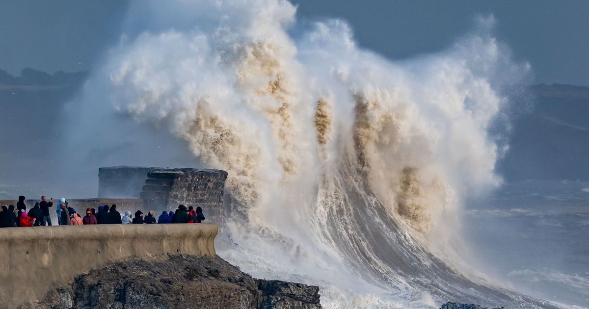 Millions urged to 'prepare' for floods amid storm risks - The Mirror