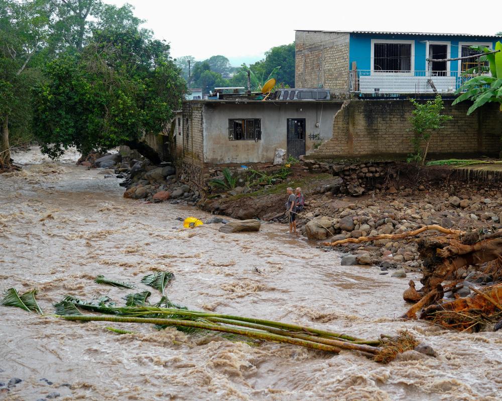 Weather tracker: Storms cause deadly landslides in Mexico and floods in Spain