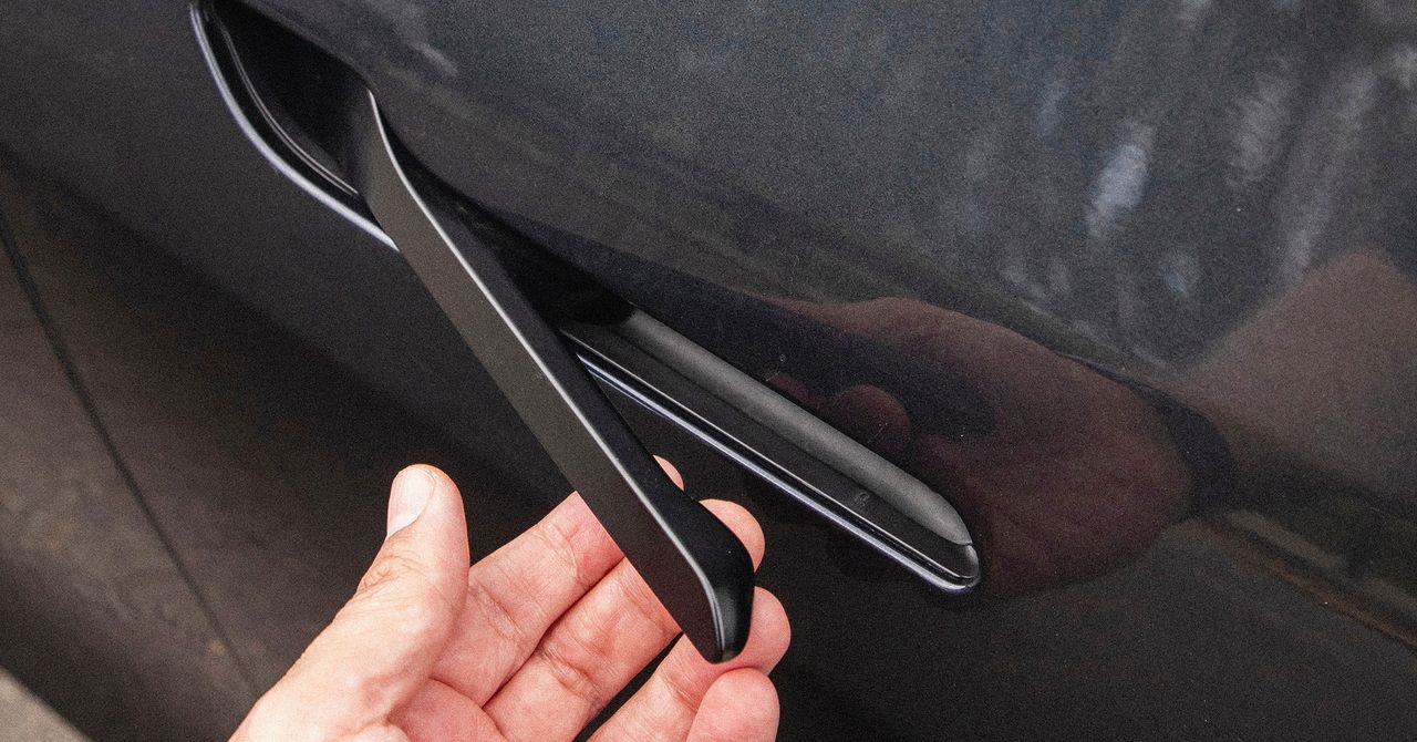 New Rules Could Force Tesla to Redesign Its Door Handles. That's Harder Than It Sounds
