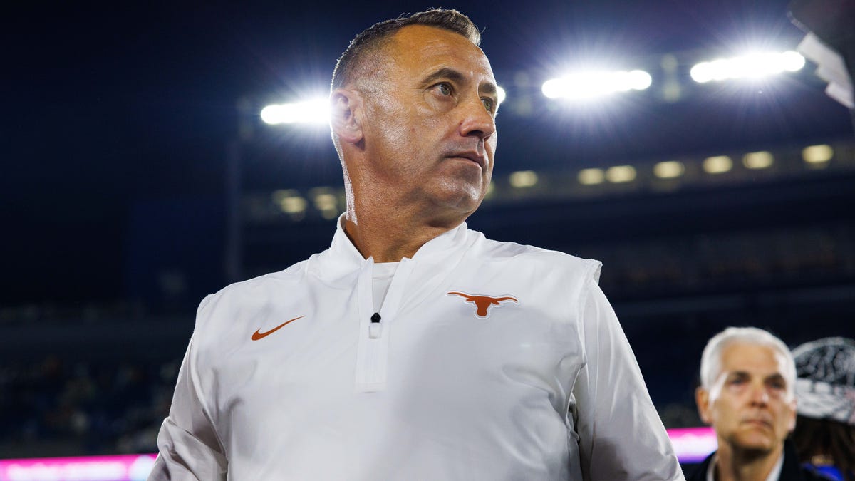 Texas coach Steve Sarkisian's representatives shut down reported NFL interest