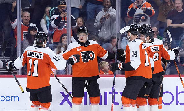 Owen Tippett extends goal-scoring streak to 3 games in Flyers victory
