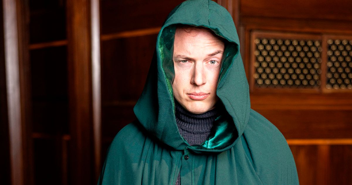 We visited The Traitors castle to discover its secrets - breakfast, booze and hidden cameras - Daily Star