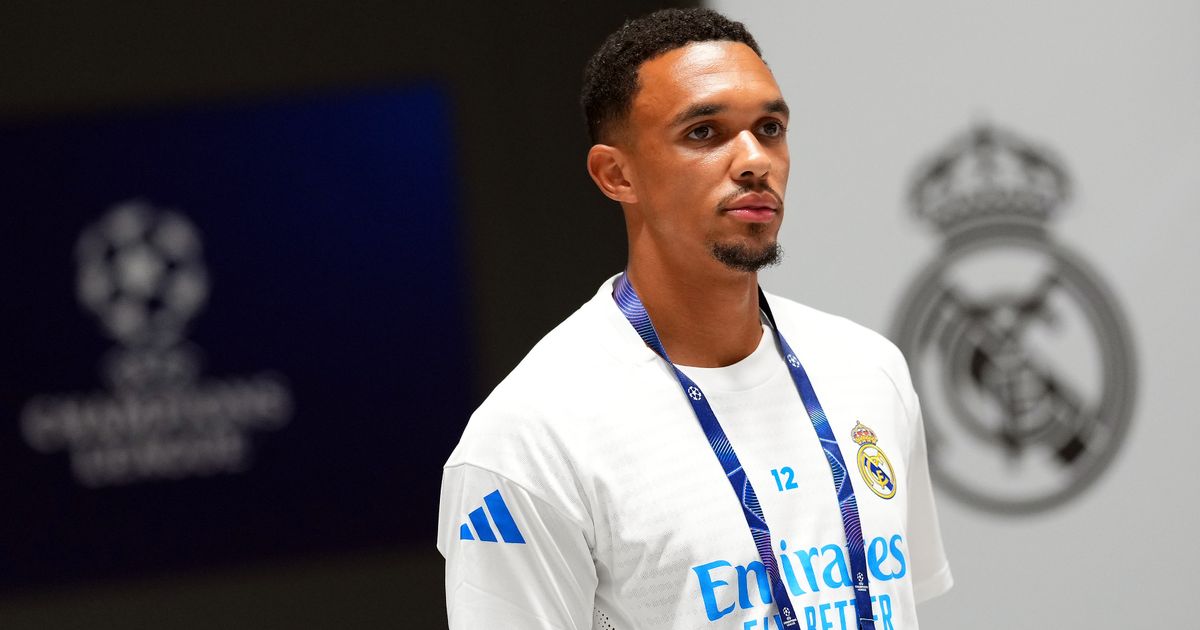 Trent-Alexander Arnold Liverpool theory raised as pundits reach agreement - The Mirror