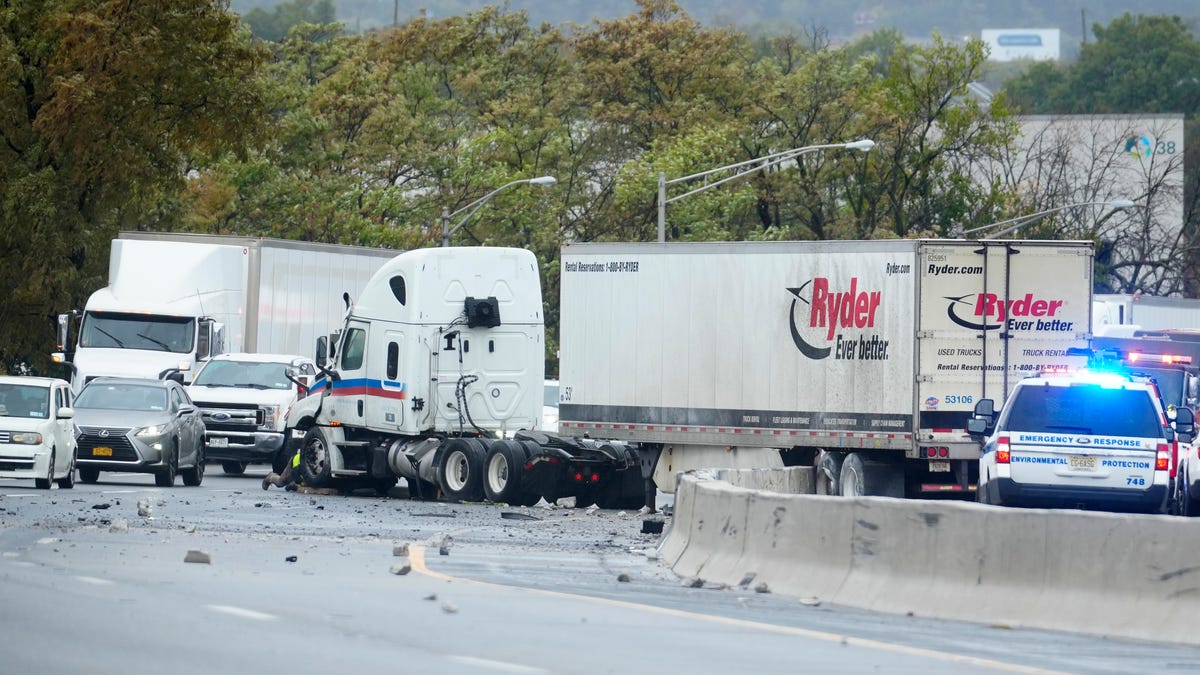 Driver escapes injury in truck crash on Route 80 in Bergen County