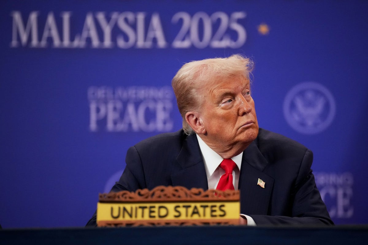 Trump launches fresh Tylenol rant during landmark Asia trip