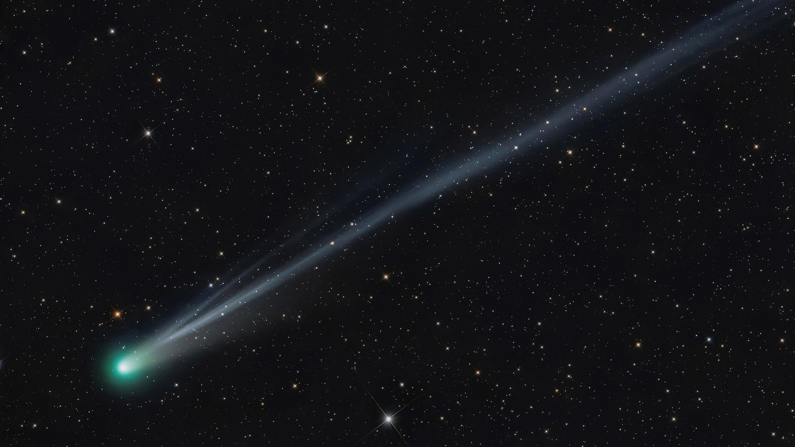 Two green comets shine bright. How to spot them in the night sky