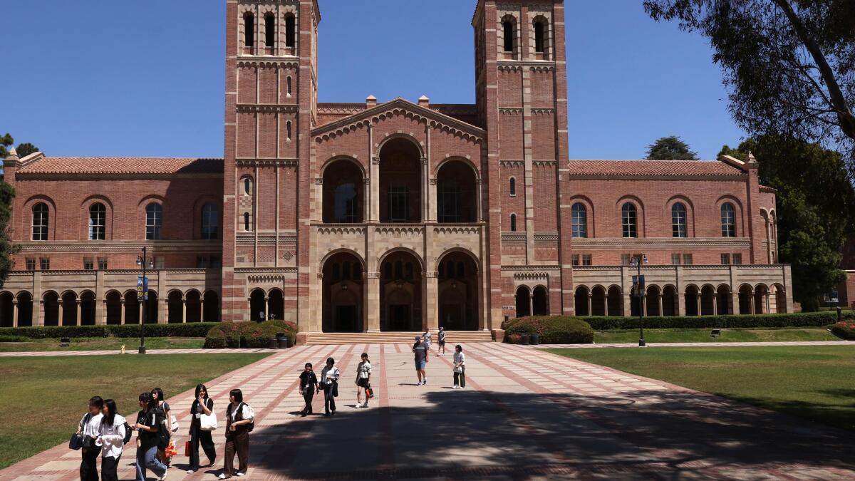 UC must publicly release Trump administration's $1.2-billion settlement proposal