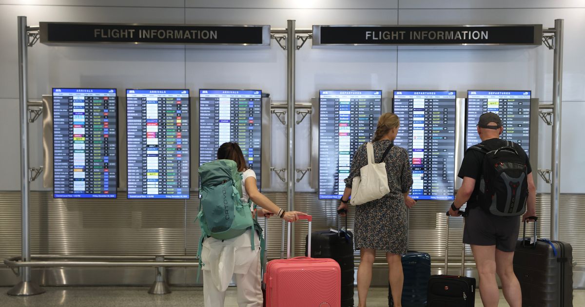 UK Foreign Office issues major 'do not' warning to travellers over luggage | Chronicle Live