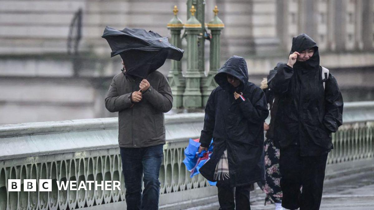 UK weather: Storm Benjamin forecast to bring heavy rain and strong winds to the UK
