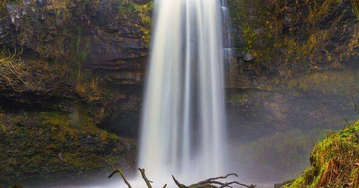 Little-known breathtaking real-life UK waterfall used in huge Hollywood blockbuster - The Mirror