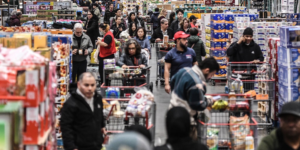 US consumer sentiment held steady in October, but labor market worries persist