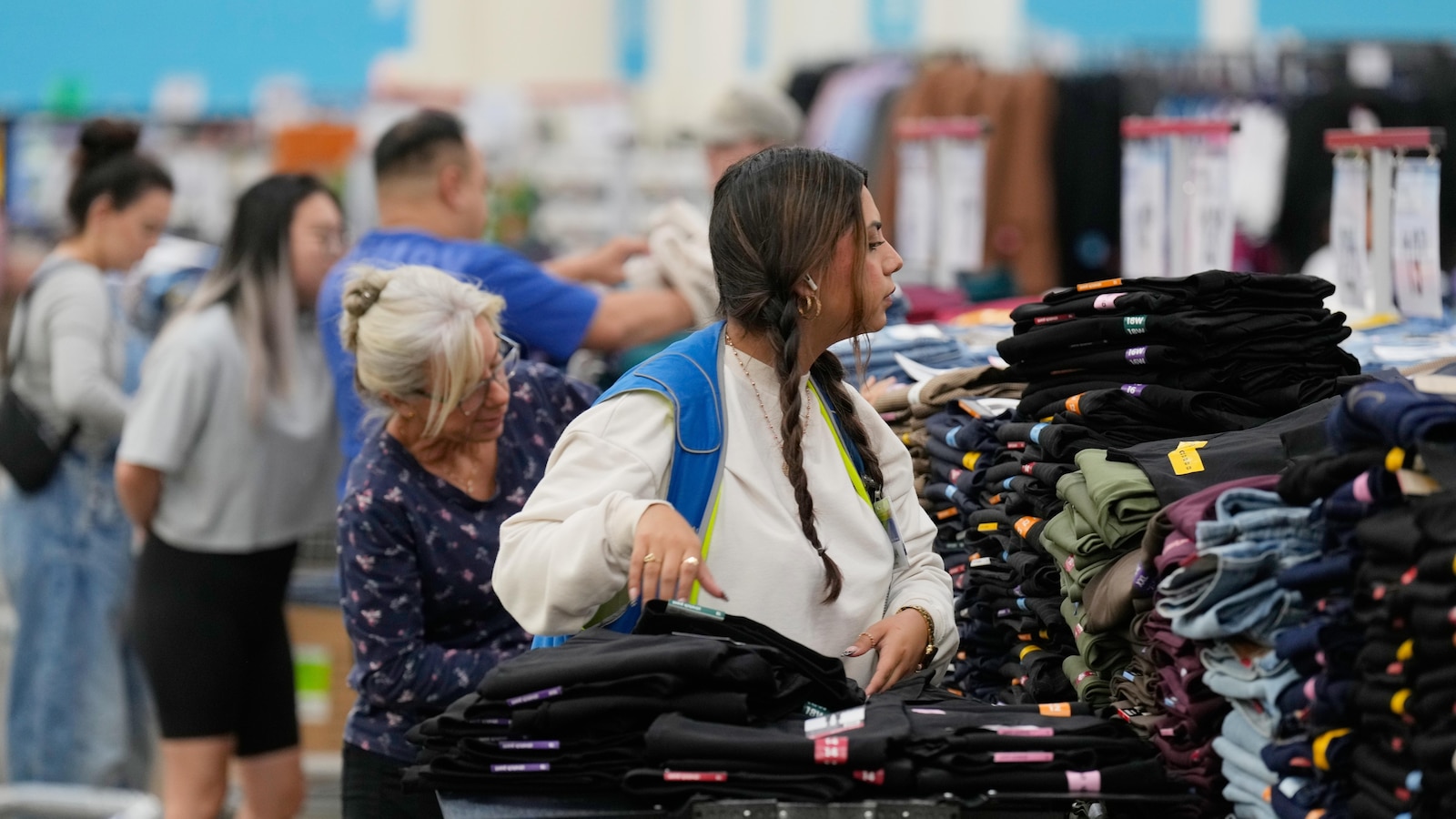 Delayed inflation report expected to show US prices ticked up last month