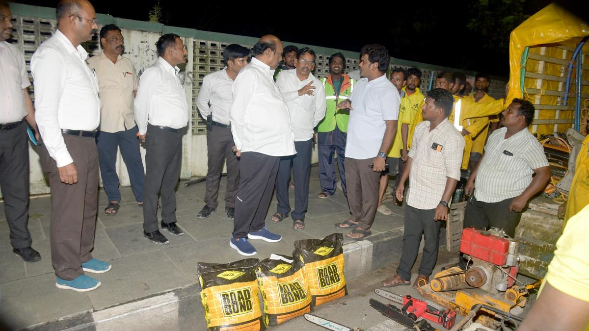 Water flows freely through Okkiyam Maduvu, says Minister E.V. Velu