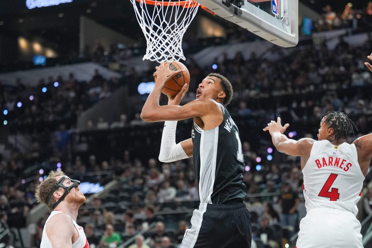 Wow, Wemby! Victor Wembanyama leads Spurs to first 4-0 start since 2017-18