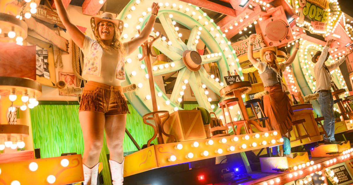 IN PICTURES: Wincanton Carnival 2025 lights up the town - and full list of winners