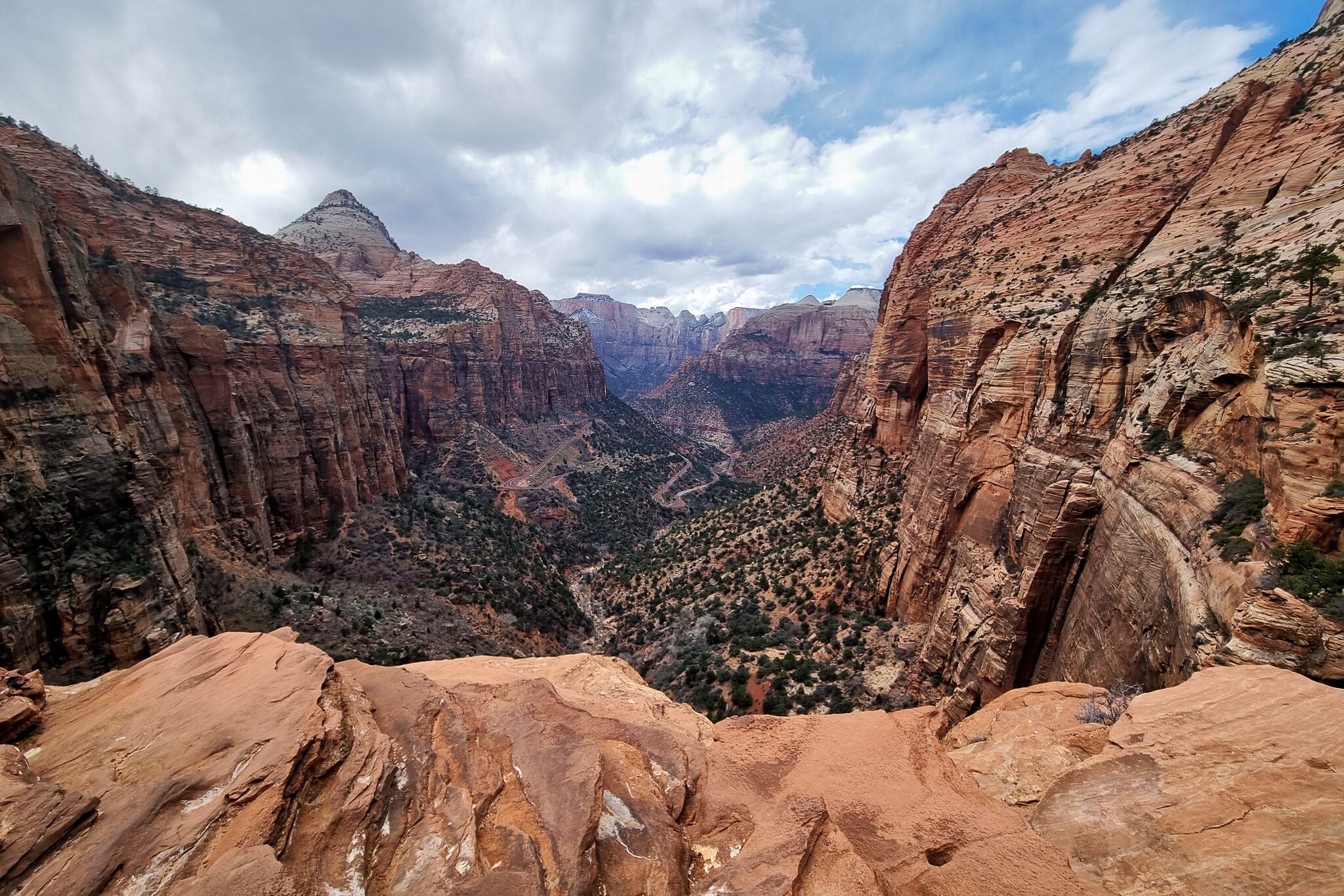 Man dies while exploring one of Zion National Park's most popular canyons