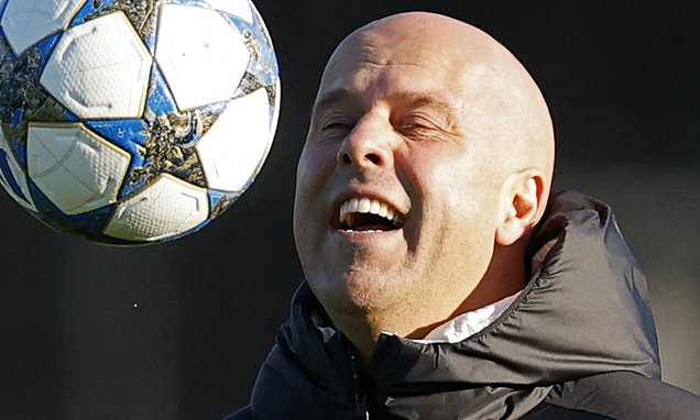 Arne Slot makes two changes to Liverpool side for PSV clash