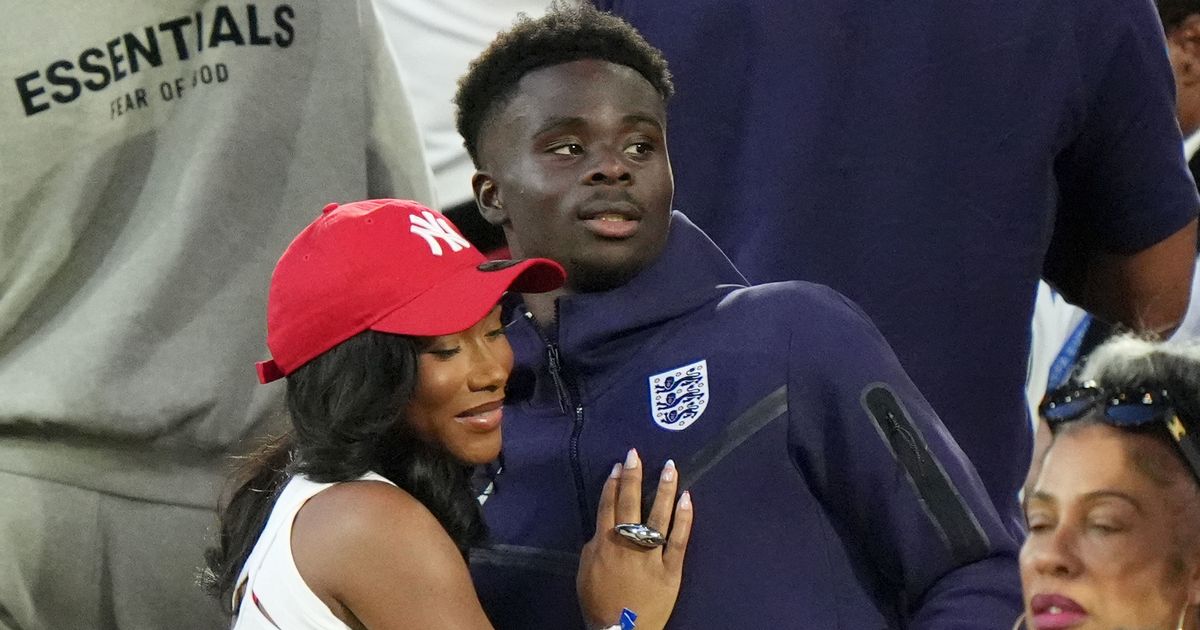 Arsenal star Bukayo Saka gets engaged to girlfriend with 'enormous' ring - Daily Star