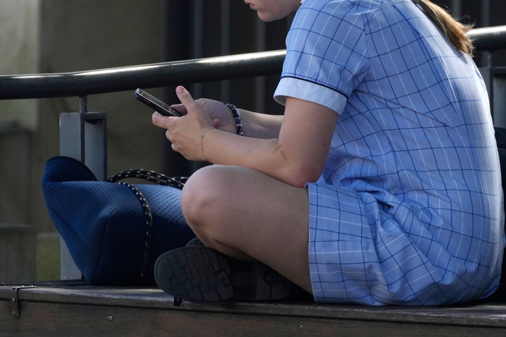 Australia adds Reddit and Kick to social media platforms banning children under 16