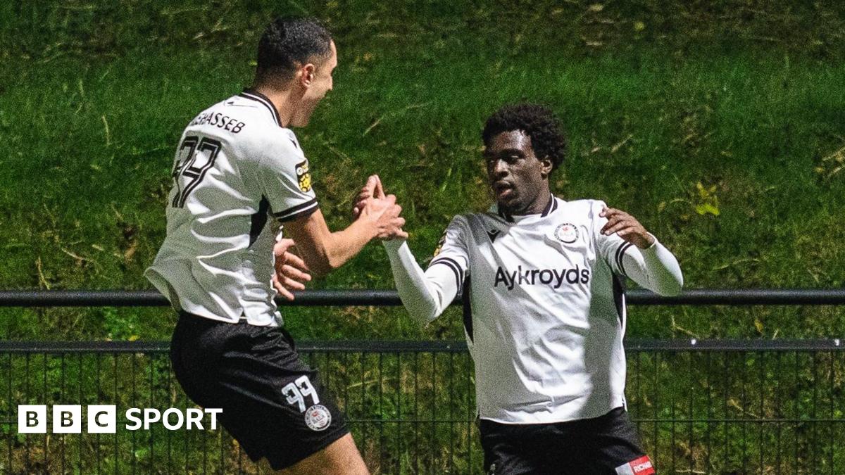 Cymru Premier: Bala up to sixth with Llanelli win