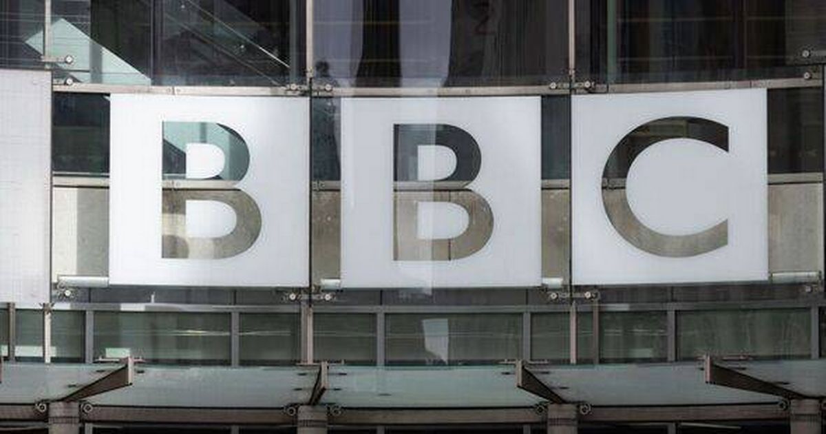 BBC presenter and folk singer dies as tributes pour in for 'huge cultural icon'