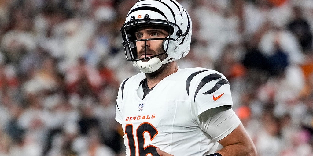 Bengals' Joe Flacco indifferent about Joe Burrow's return to practice: 'I really don't care'
