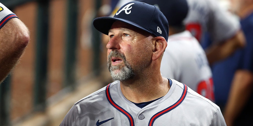 Braves hire longtime bench coach Walt Weiss as new manager