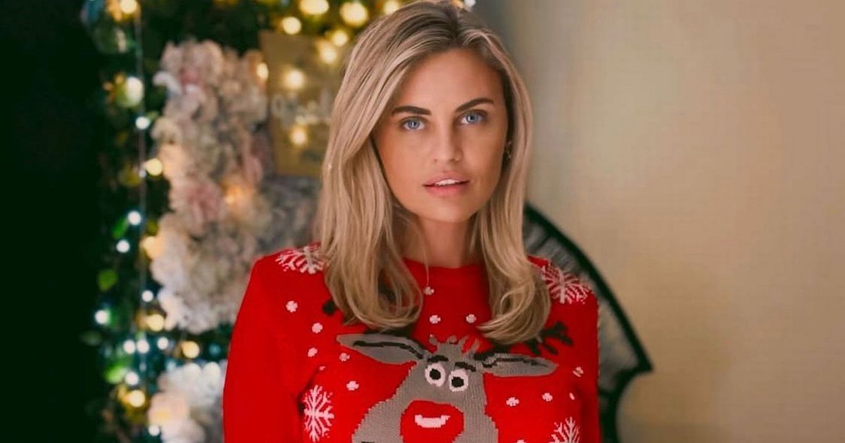 'Britain's most hated mum' slams parents who take 'chaos' kids out for Christmas dinner - Daily Star