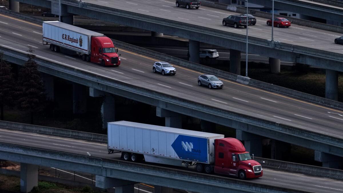 Letters to the Editor: Revoking 17,000 commercial driver's licenses would cause massive disruptions