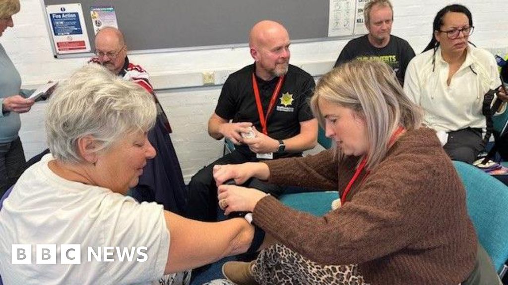 Cannock Chase bleed kit training given to more than 100 people